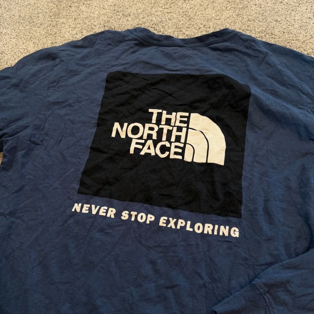 The North Face Mens Navy Blue Box Logo Graphic Long Sleeve Tee Shirt Medium